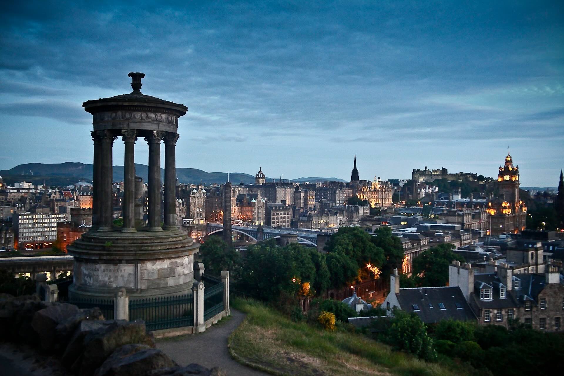 Top Experiences in Edinburgh for First-Time Visitors