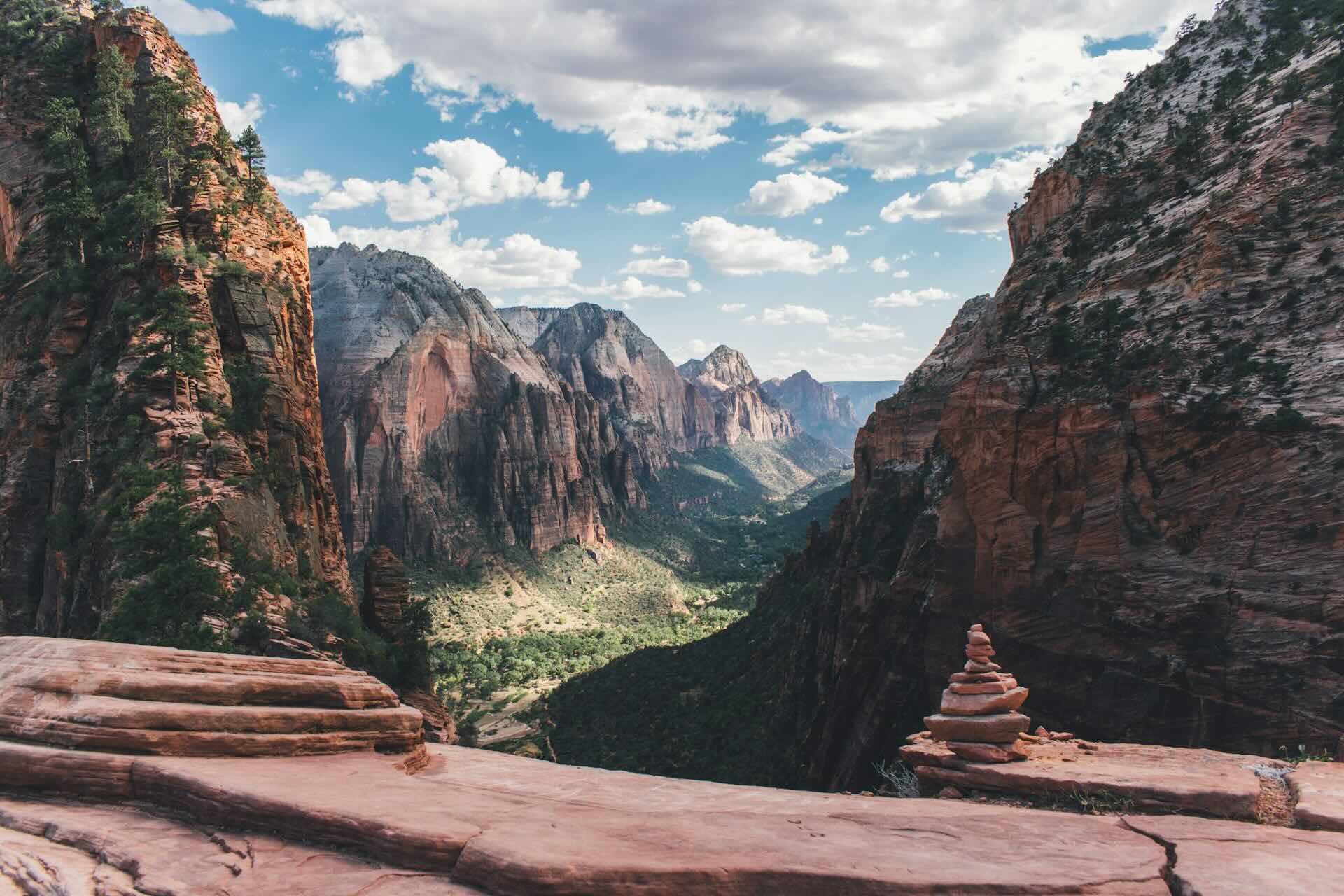 Zion National Park: Red Rocks, Slot Canyons, and Stargazing