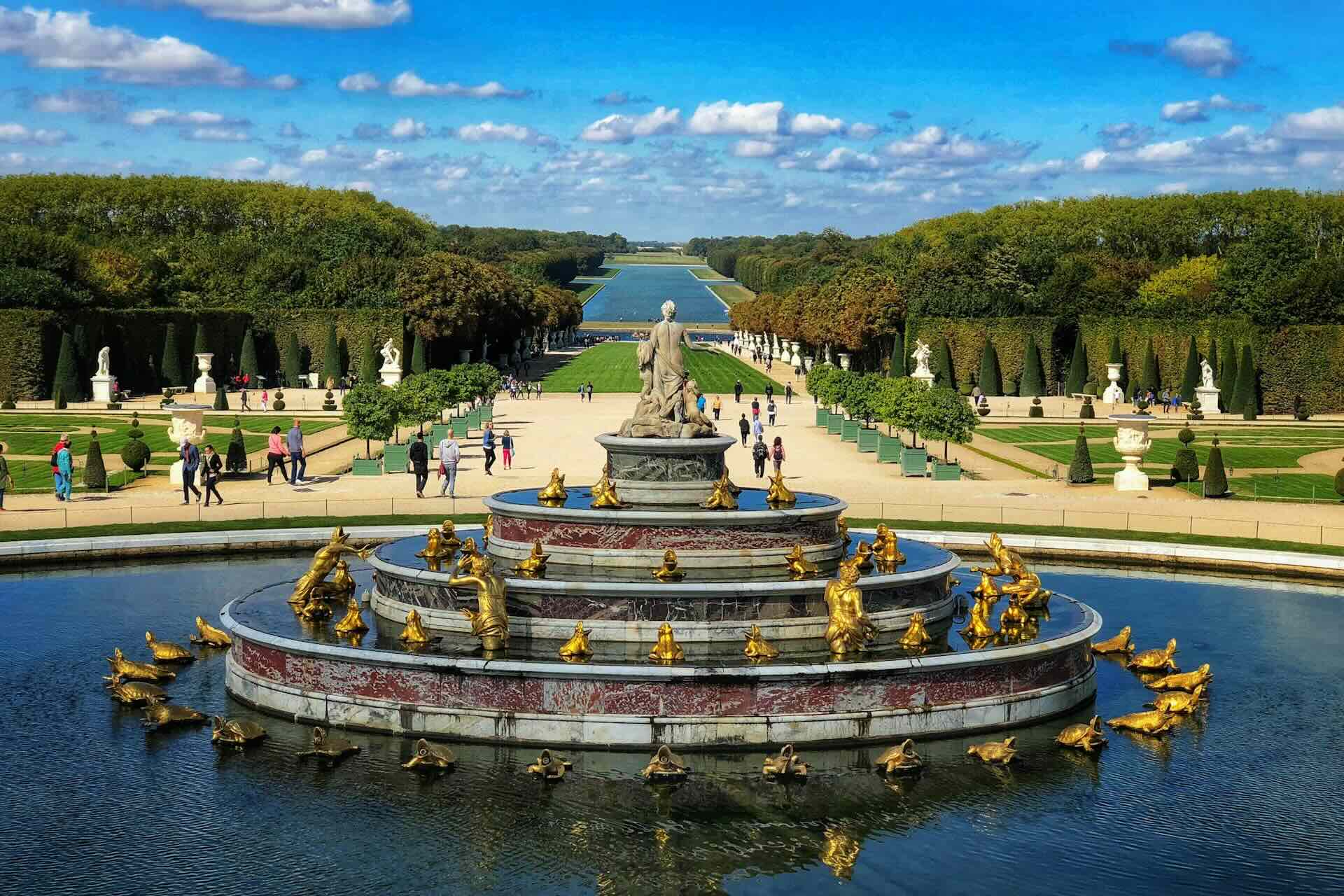Versailles: Royal Gardens and Day Trips from Paris