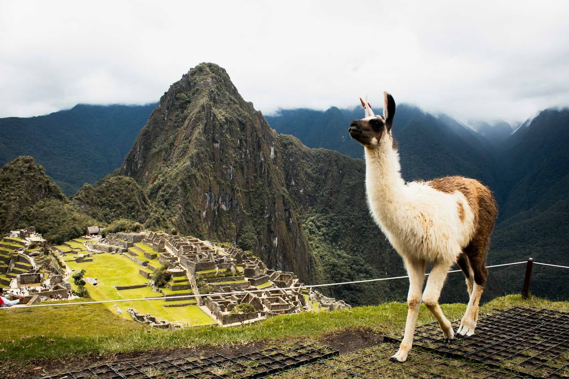 10 Amazing Tourist Spots with a Waitlist