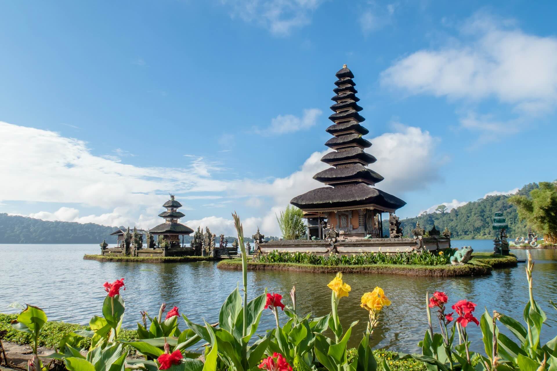 How to Travel Sustainably in the Tropics