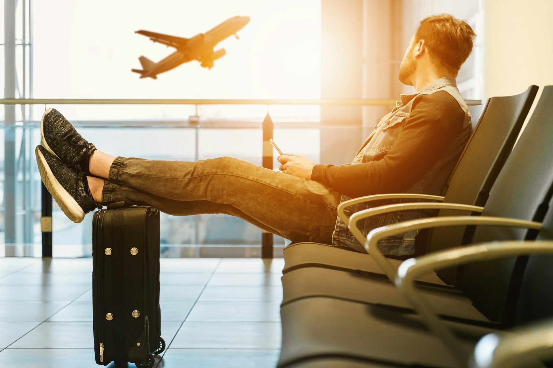 AI vs. Travel Advisor: Who Plans It Better?