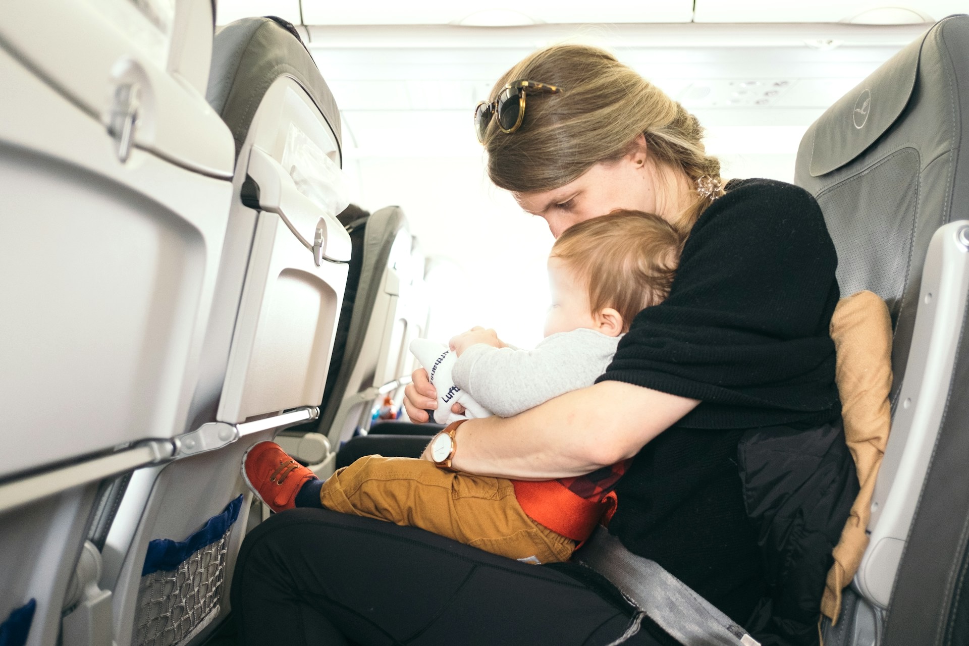 Airplane Seat Recline Etiquette, What You Should Know