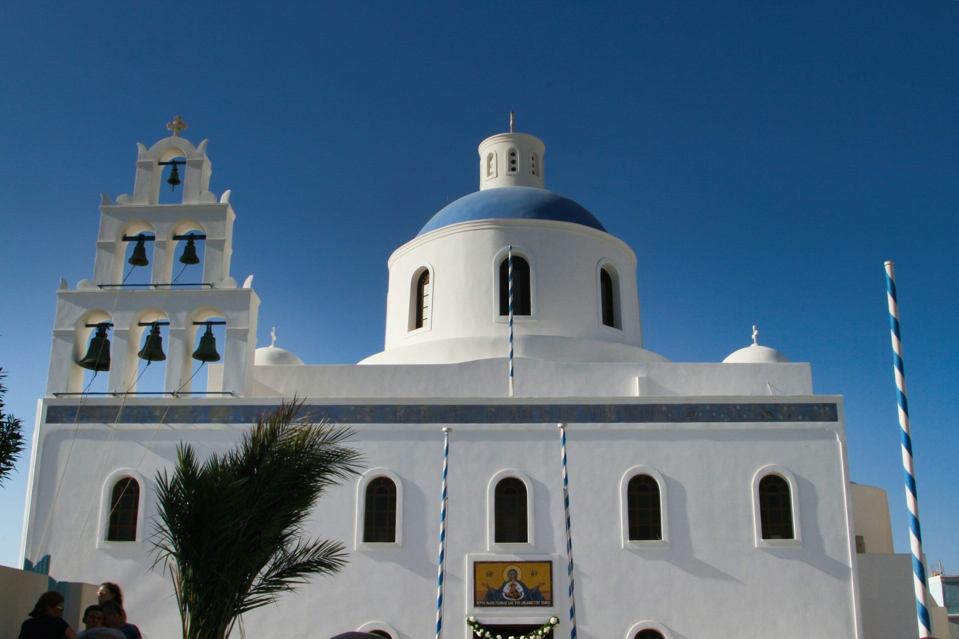 How to Spend 24 Hours in Santorini, Greece