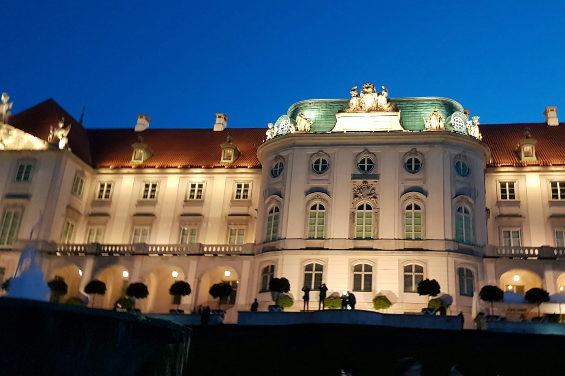 Visit Pedestrian Friendly Warsaw