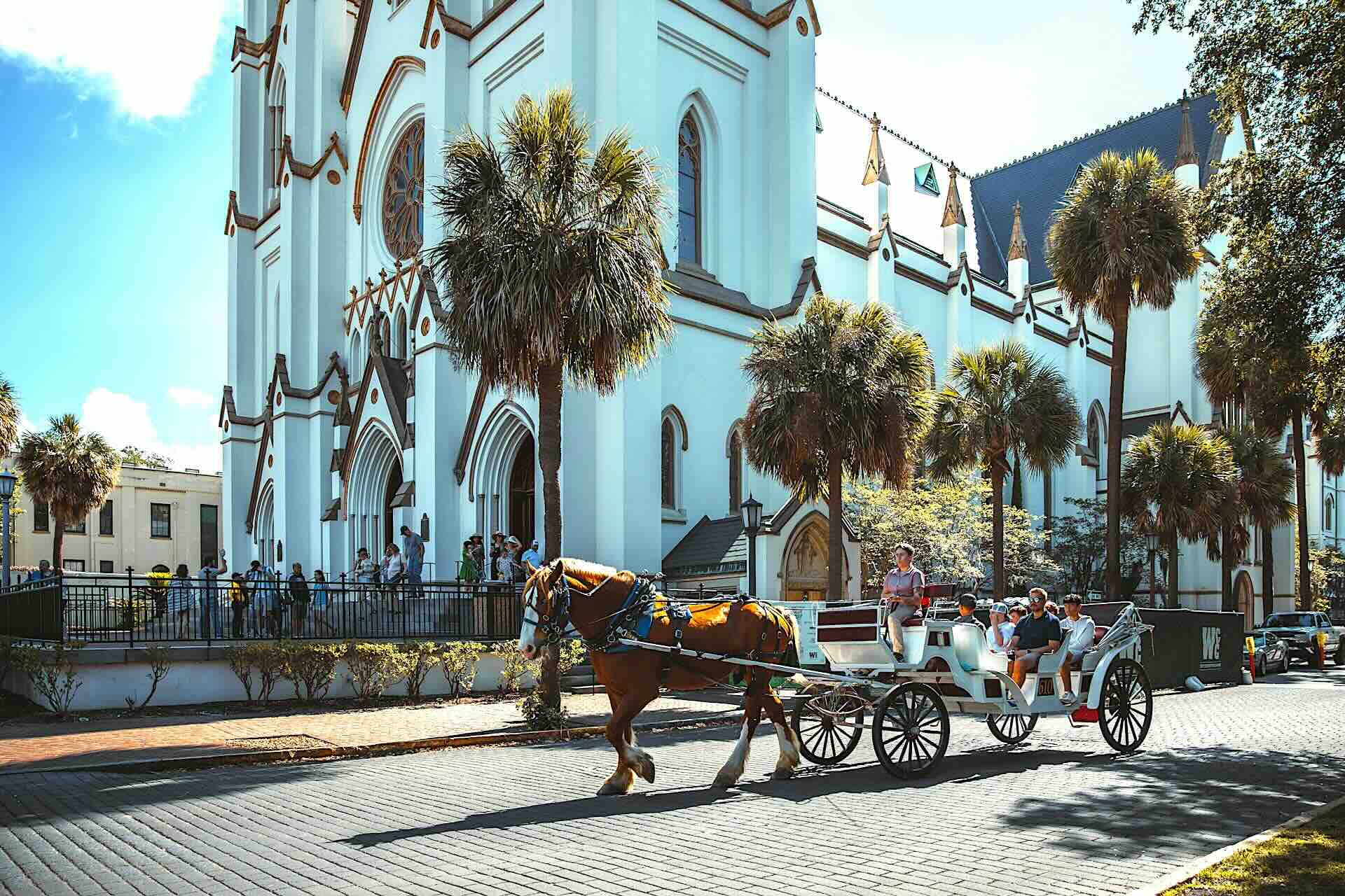 Savannah, Georgia Southern Streets and Timeless Squares